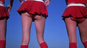 The Cheerleaders 1973 con Stephanie Fondue, Denise Dillaway, Jovita Bush, Brandy Woods, Clair Dia, Kimberly Hyde PELÍCULA COMPLETA